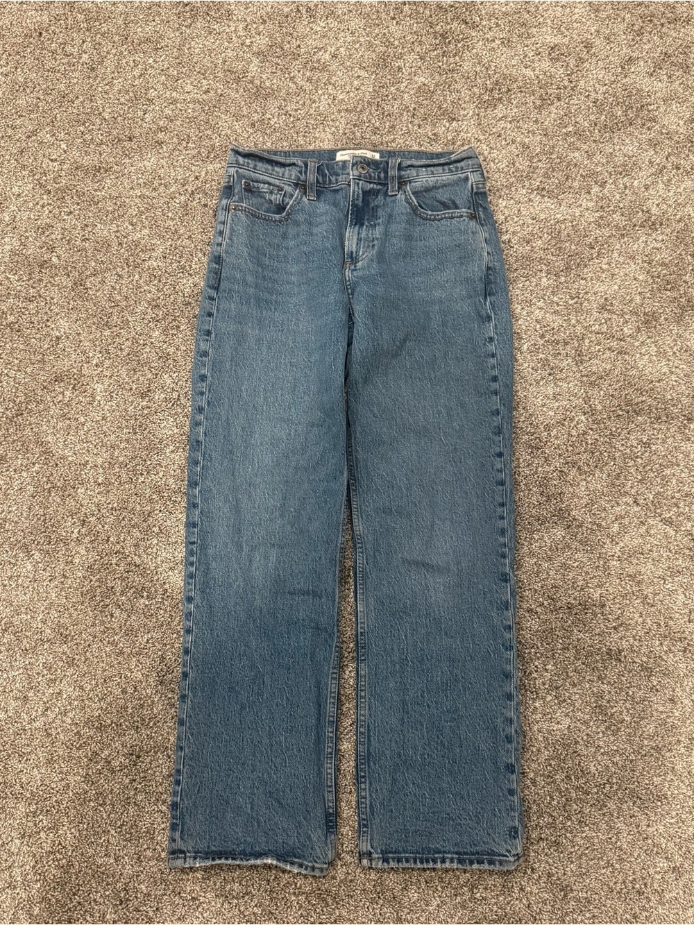 Abercrombie & Fitch Low Rise Baggy Jeans